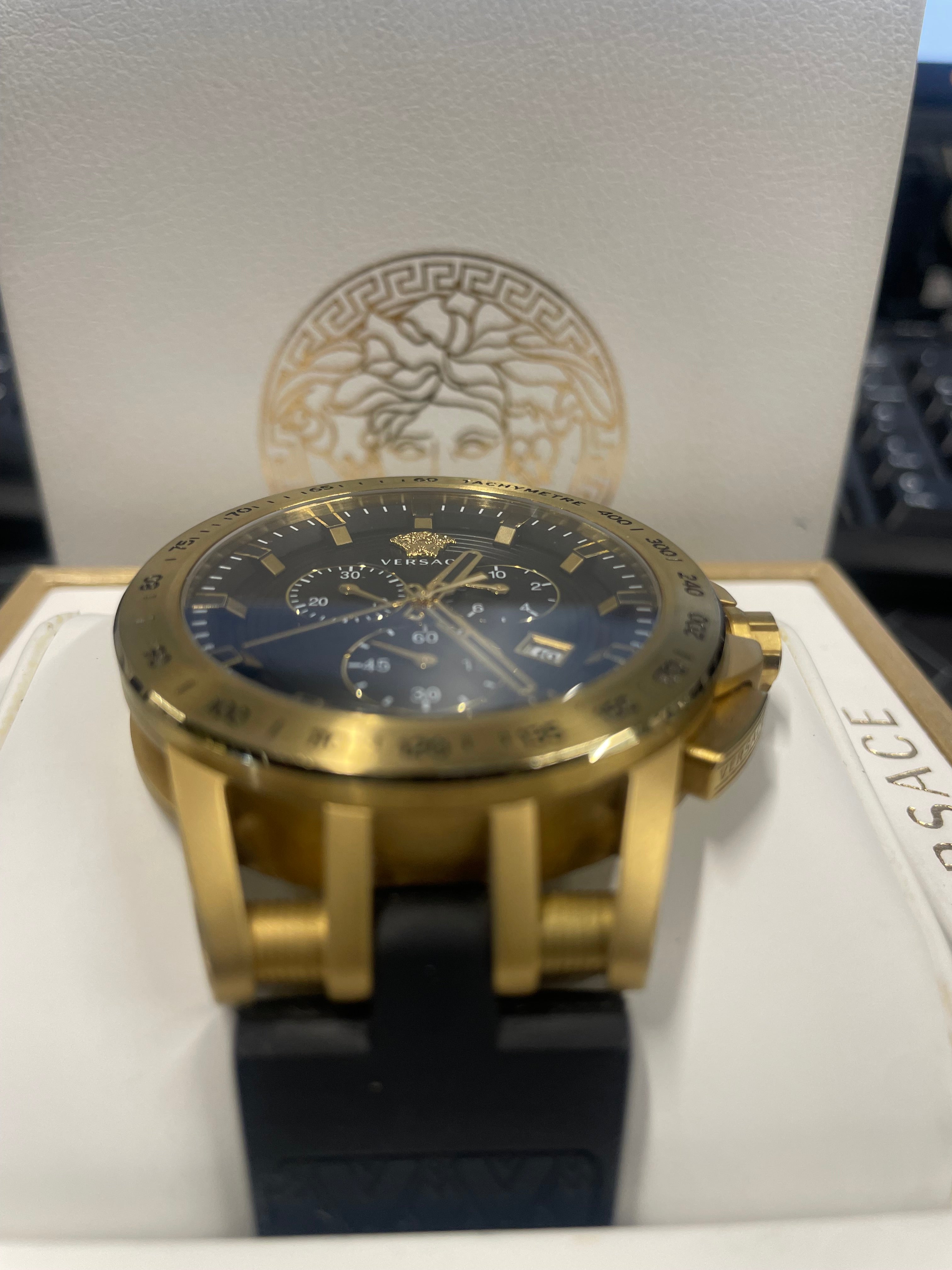 Versace Sport Tech VE3E00321 Men's Swiss Chronograph Watch 45mm – As New VERSACE