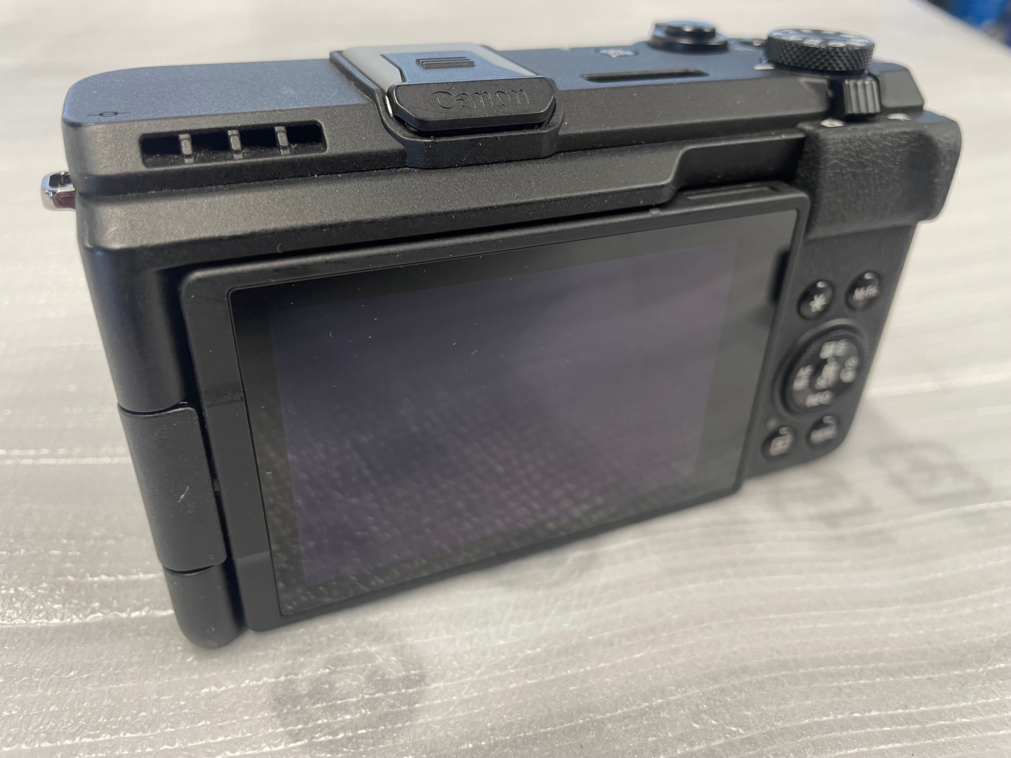 Canon PowerShot V1 Vlog Camera 4K Compact Creator Camera – Excellent - No Box Canon