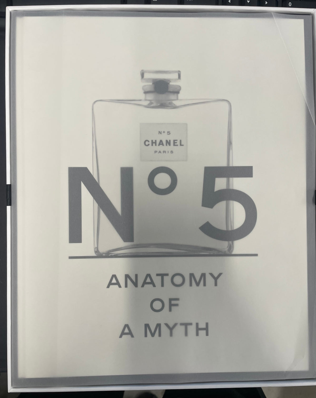 Chanel No. 5: Story of a Perfume Chanel
