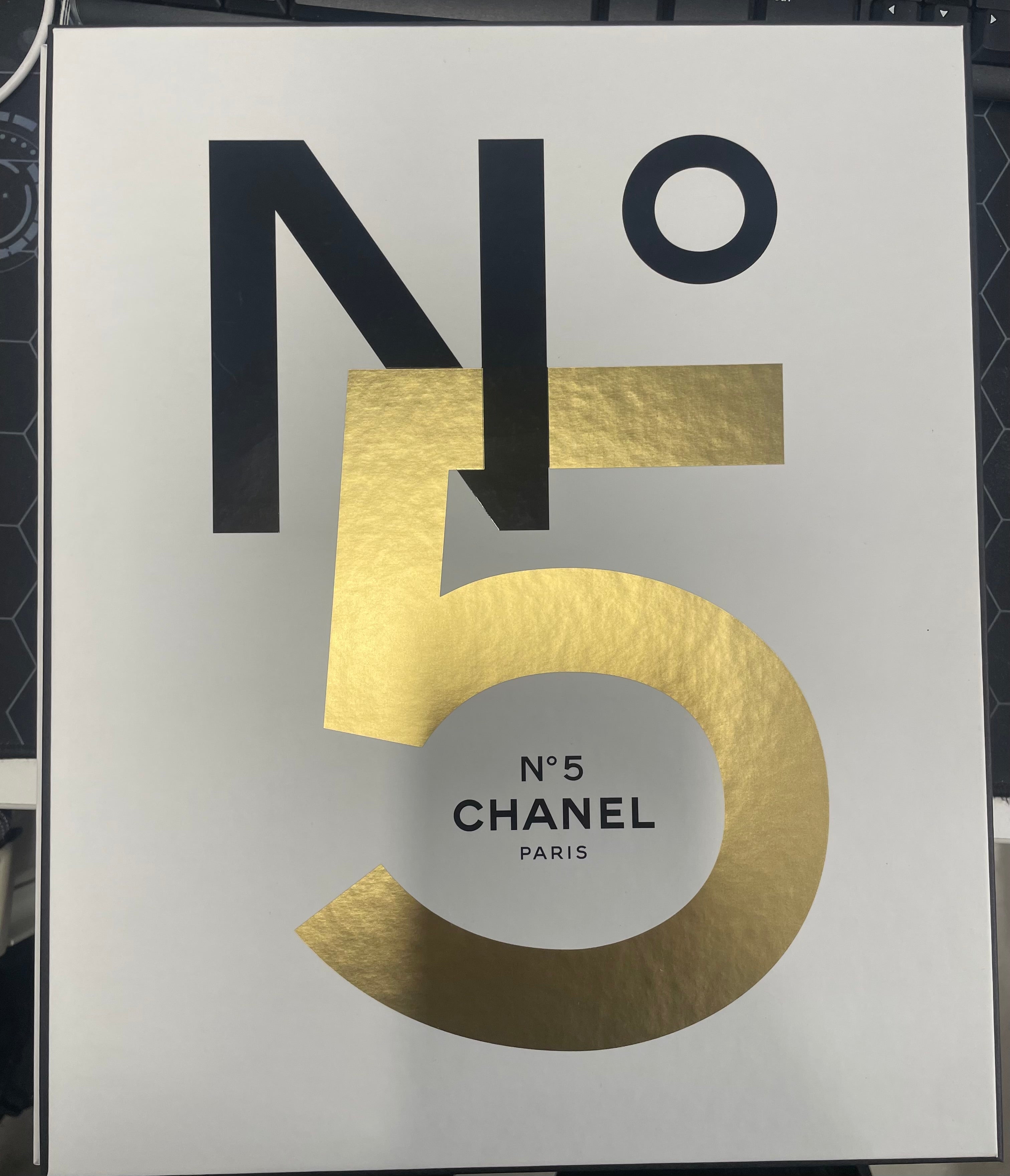 Chanel No. 5: Story of a Perfume Chanel
