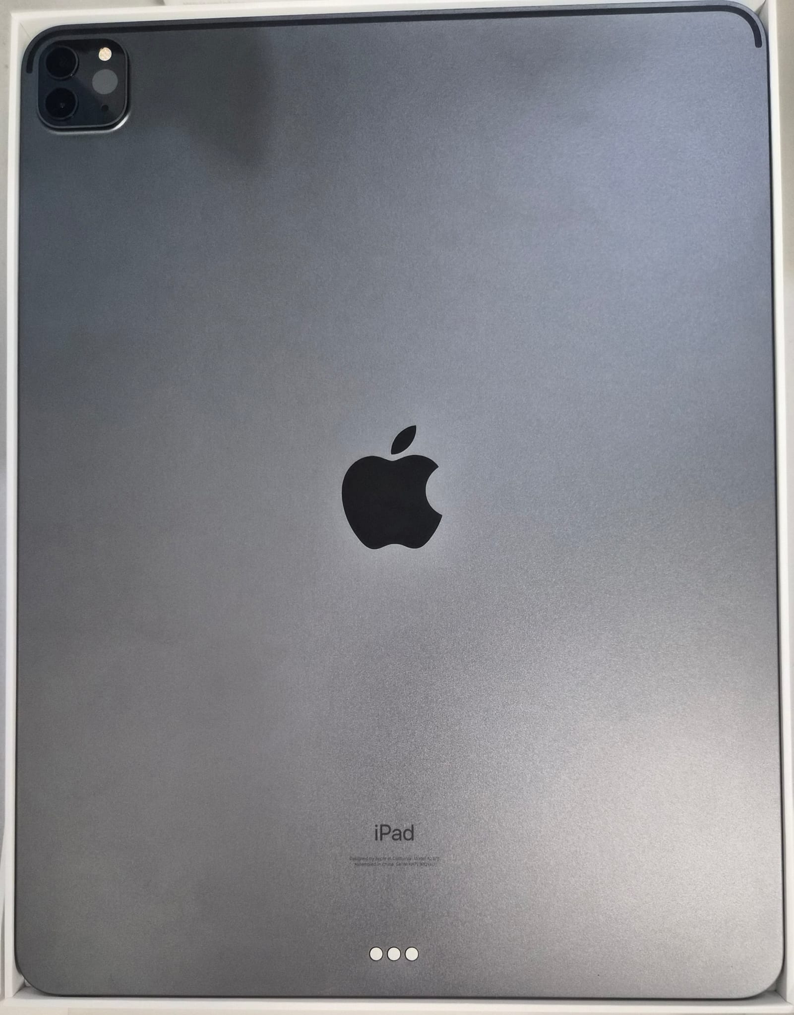 Apple iPad Pro (5th Gen) (12.9-inch, Wi-Fi, 256GB) - Space Grey -As New Apple
