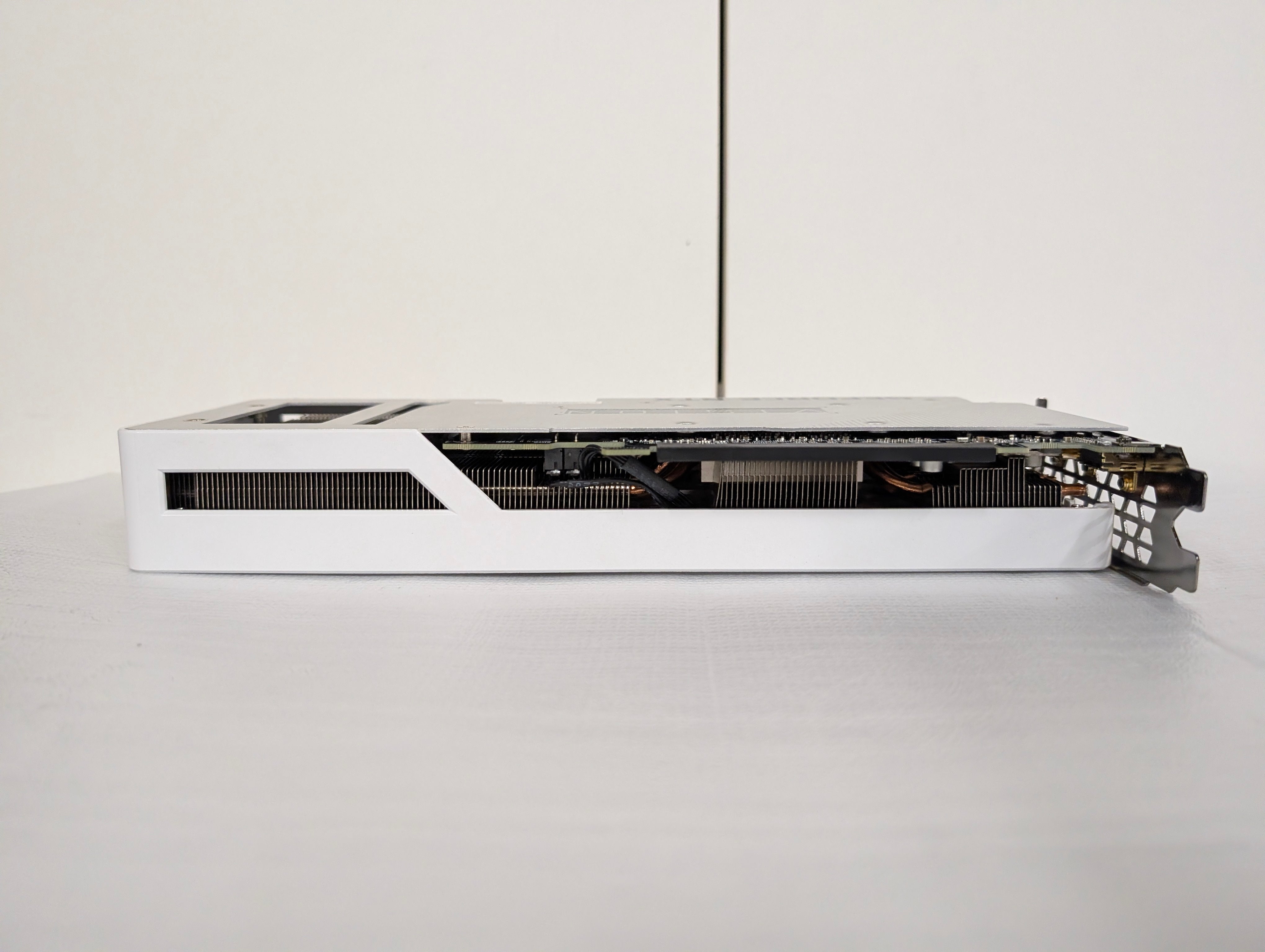 Gigabyte GeForce RTX 3060 Ti Vision OC 8GB V2 LHR Graphics Card White – As New GIGABYTE