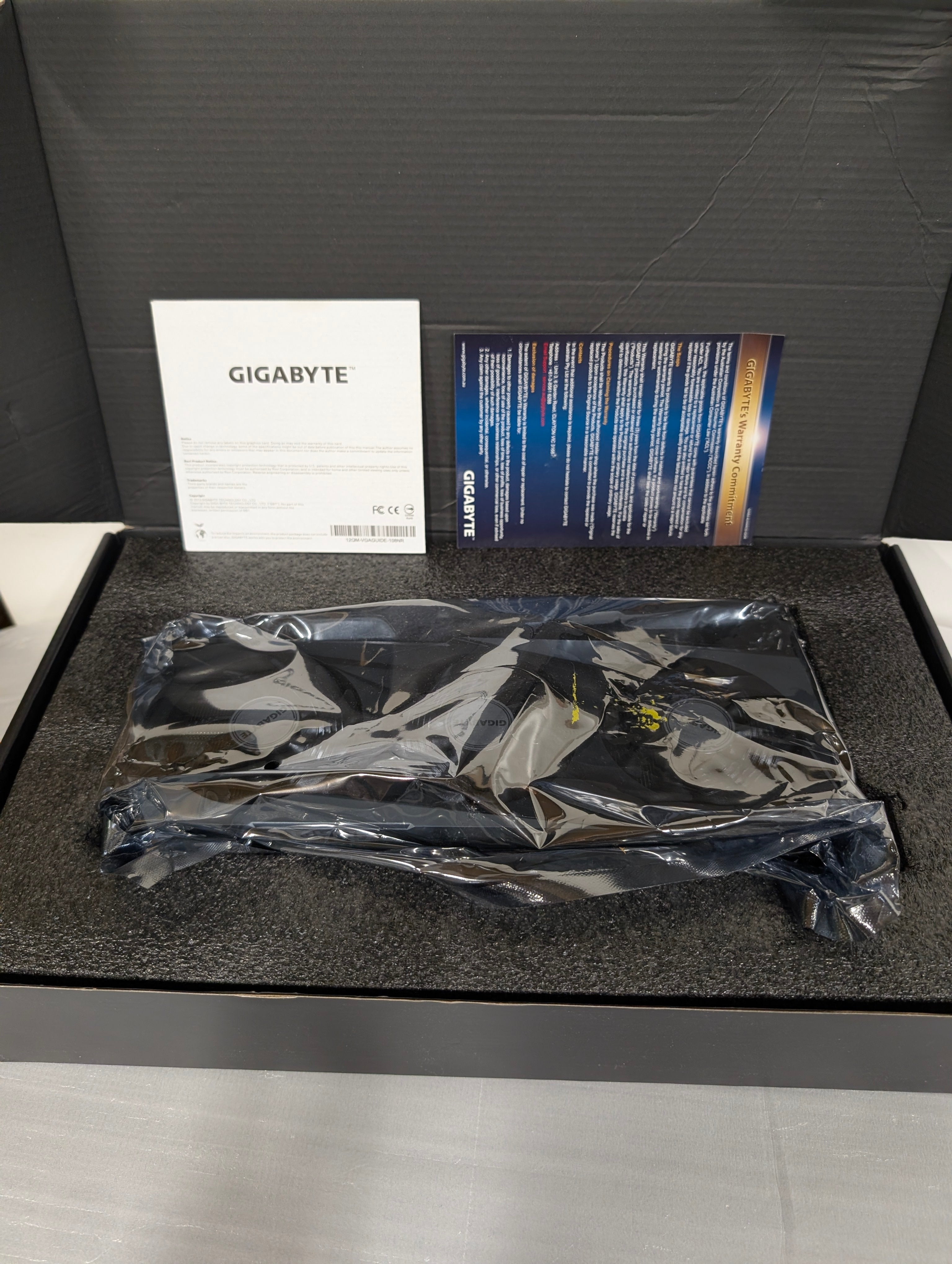 Gigabyte Radeon RX 6600 XT GAMING OC PRO 8GB GDDR6 Graphics Card  – As New GIGABYTE