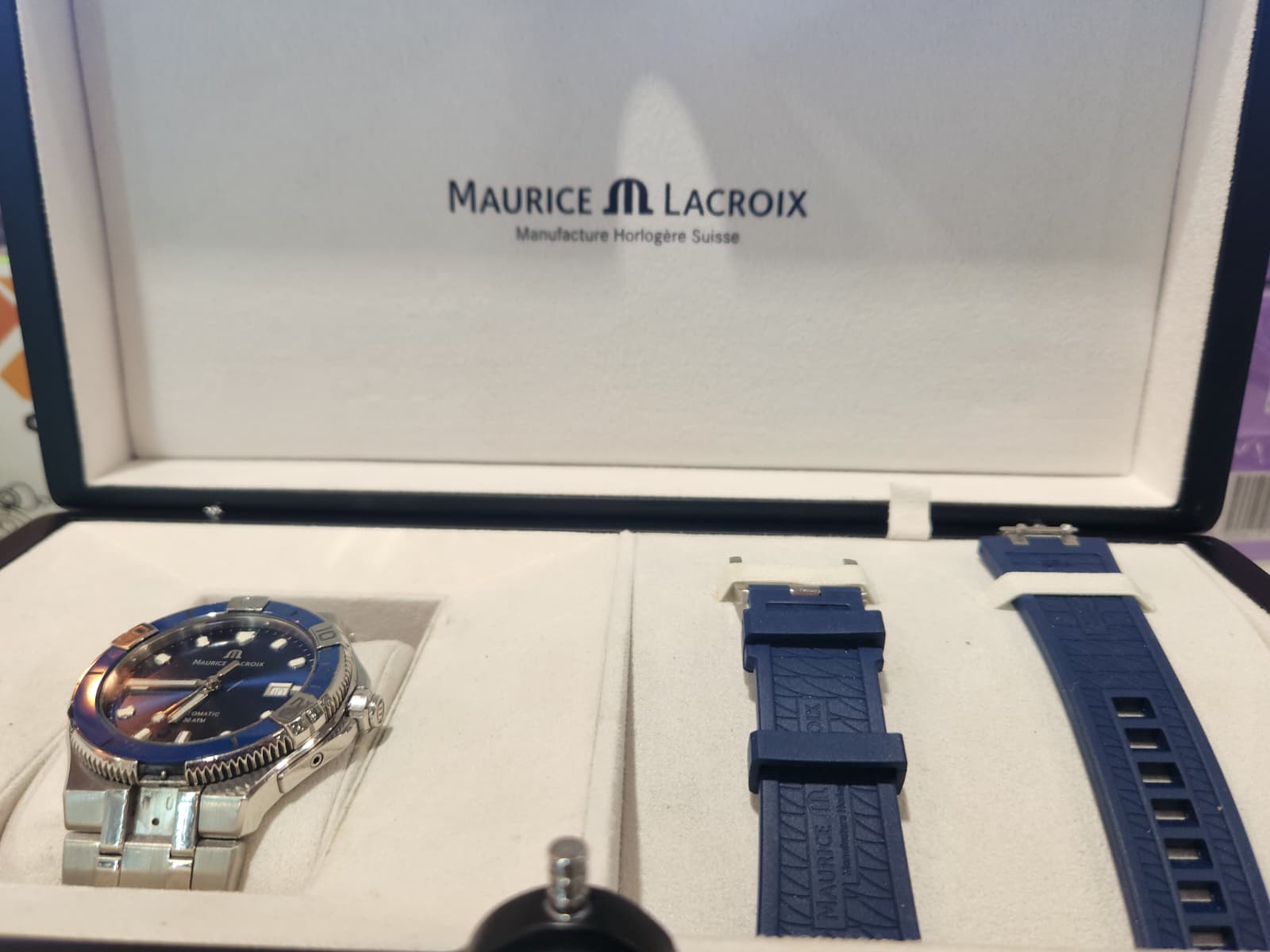 Maurice Lacroix AIKON Venturer 43mm Automatic Blue Dial Diver Watch AI6058 – Excellent Condition