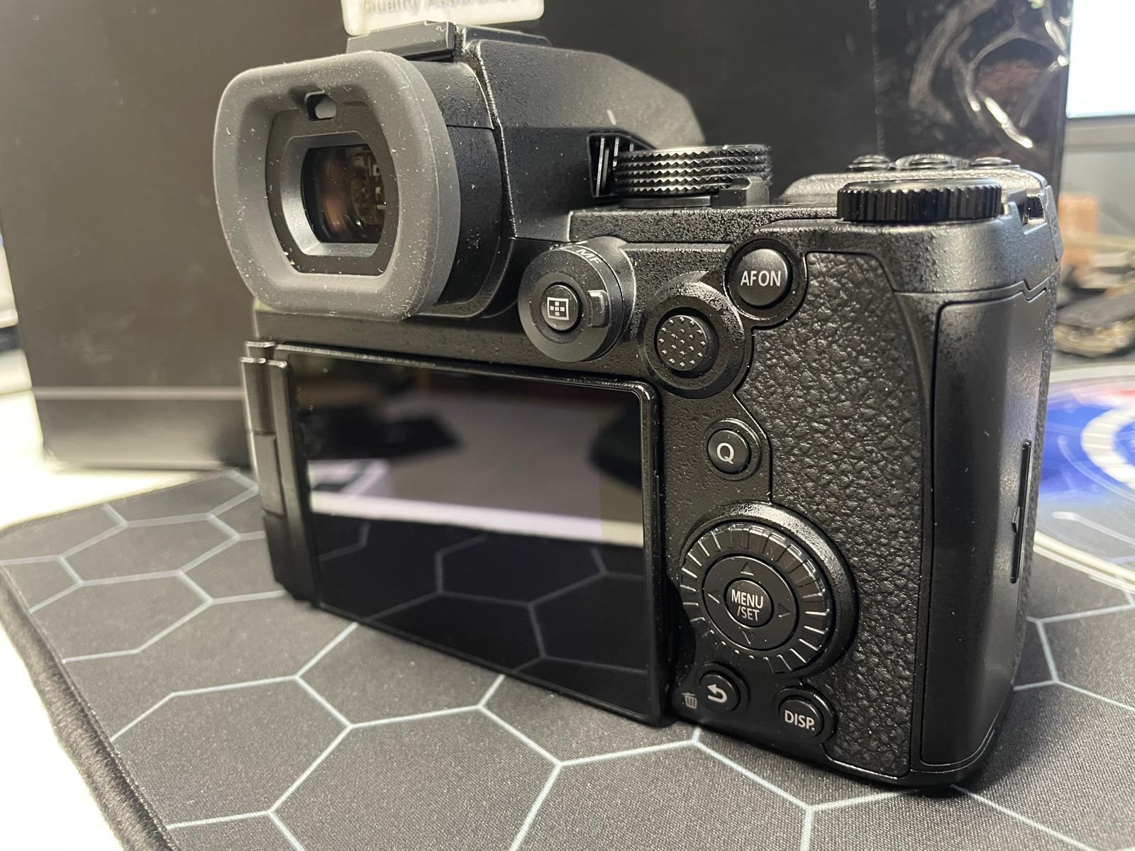 Panasonic LUMIX S5IIX 24.2MP Full Frame Mirrorless Camera Body DC-S5M2XGN - As New Panasonic
