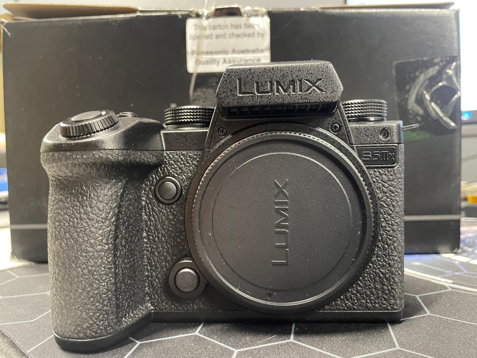 Panasonic LUMIX S5IIX 24.2MP Full Frame Mirrorless Camera Body DC-S5M2XGN - As New Panasonic