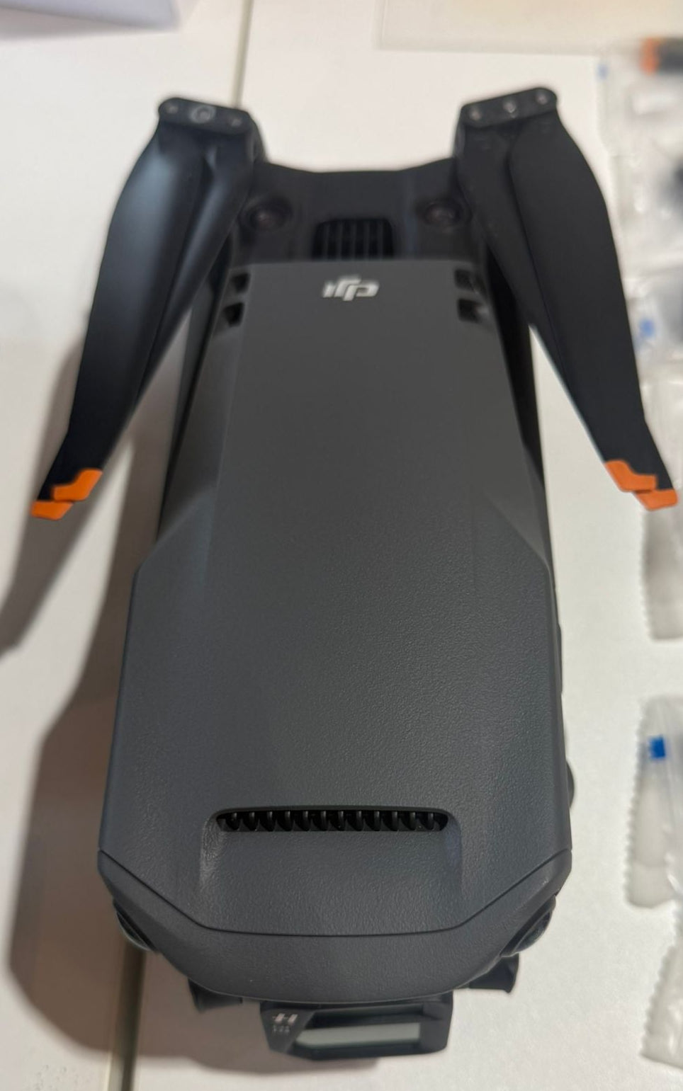 DJI Mavic 3 Fly More Combo GPS Drone 5.1K Hasselblad Camera – Excellent Condition DJI