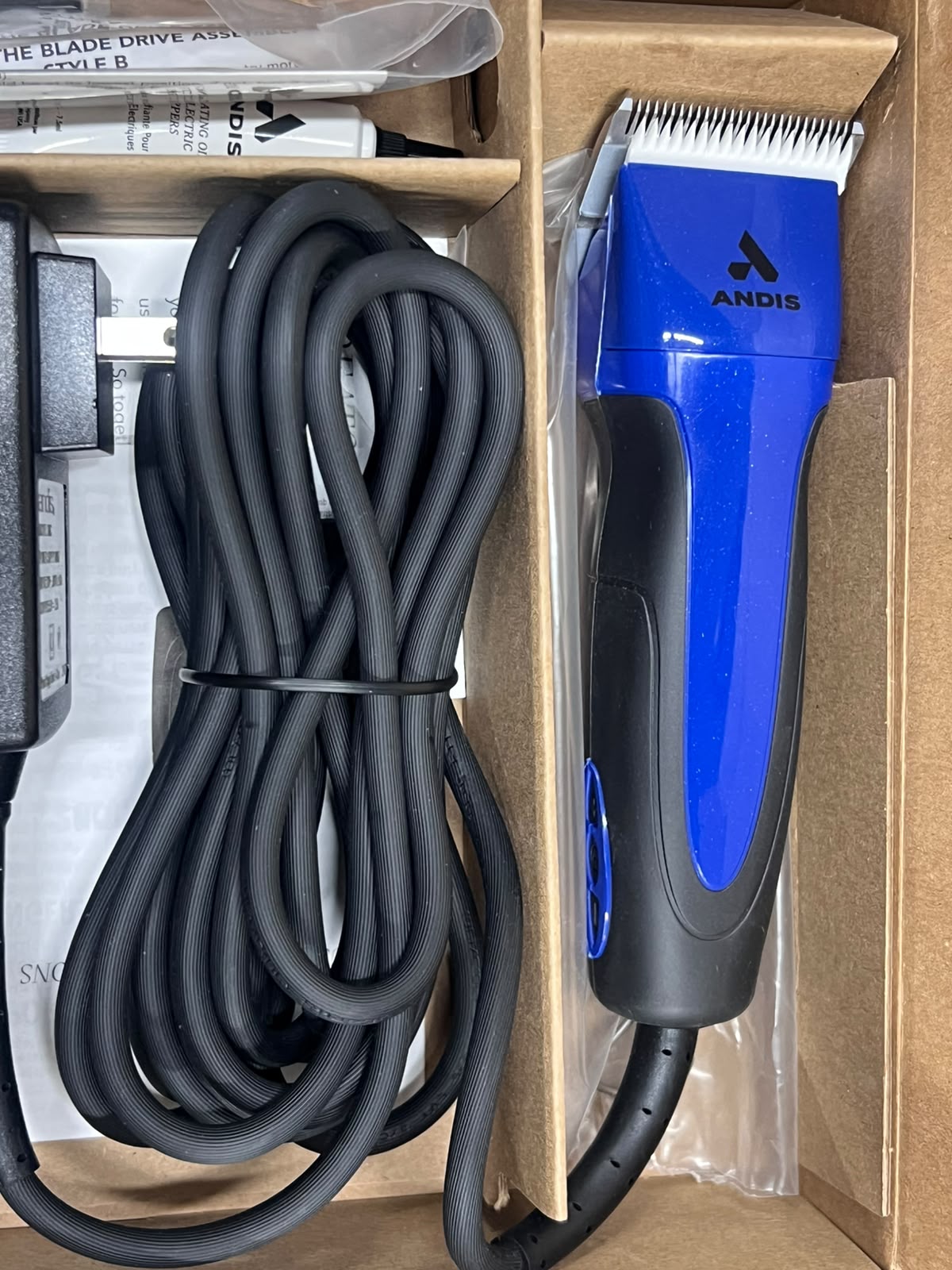 Andis Excel Pro-Animal 5-Speed Detachable Blade Clipper Kit 68520 Professional Dog Grooming Clipper – Excellent Condition Andis