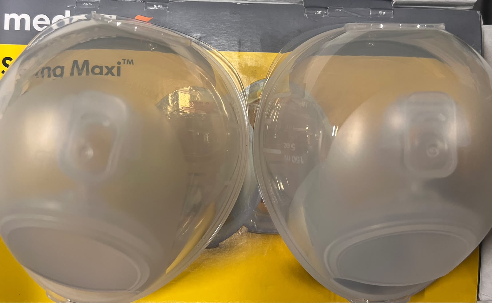 Medela Swing Maxi Hands-Free Double Electric Breast Pump with Family App Compatibility – As New MEDELA