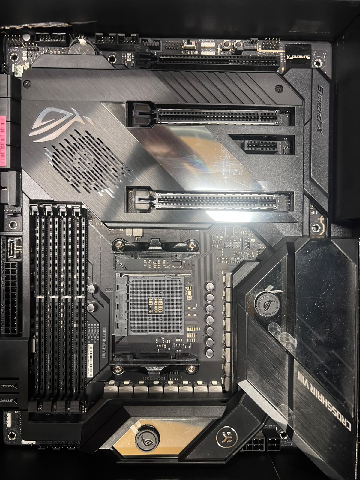 ASUS ROG Crosshair VIII Formula X570 ATX AM4 DDR4 Gaming Motherboard – Excellent Condition (Untested) ASUS