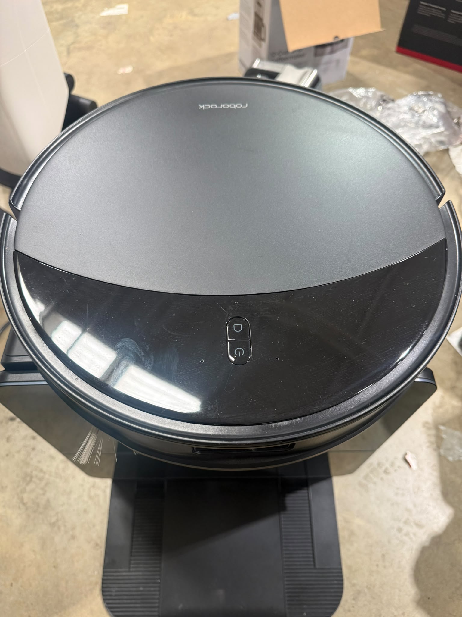 Roborock Saros 10R Robot Vacuum & Mop Cleaner - 441 Hours Usage -Tested Roborock