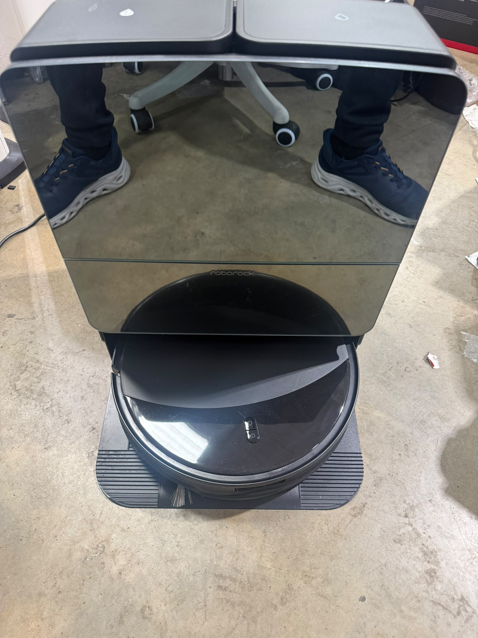 Roborock Saros 10R Robot Vacuum & Mop Cleaner - 441 Hours Usage -Tested Roborock