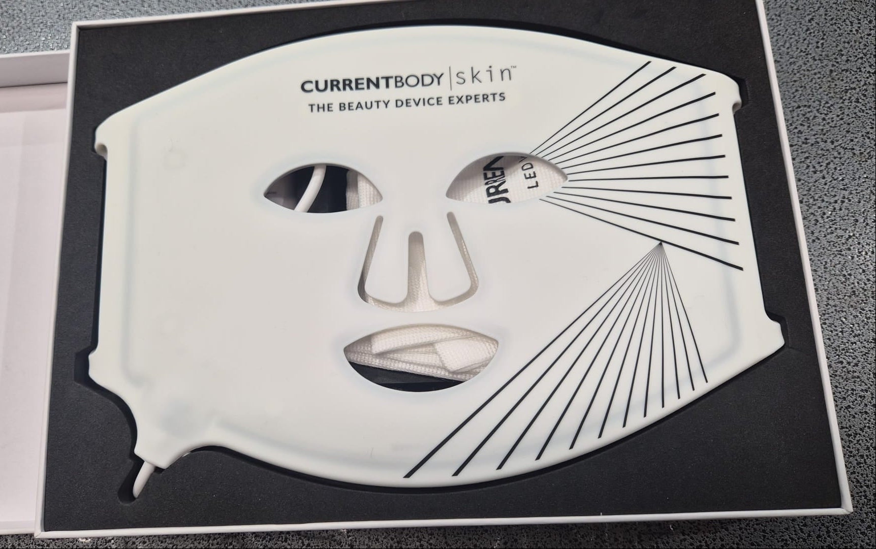 CurrentBody Skin LED Light Therapy Face Mask Series 2 (C2) – As New Condition CurrentBody