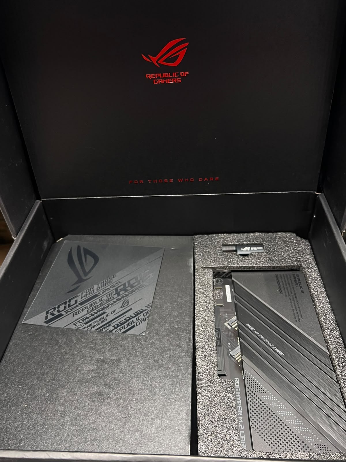 ASUS ROG Maximus Z690 Hero Intel Z690 ATX DDR5 Motherboard – Excellent Condition (Untested) ASUS