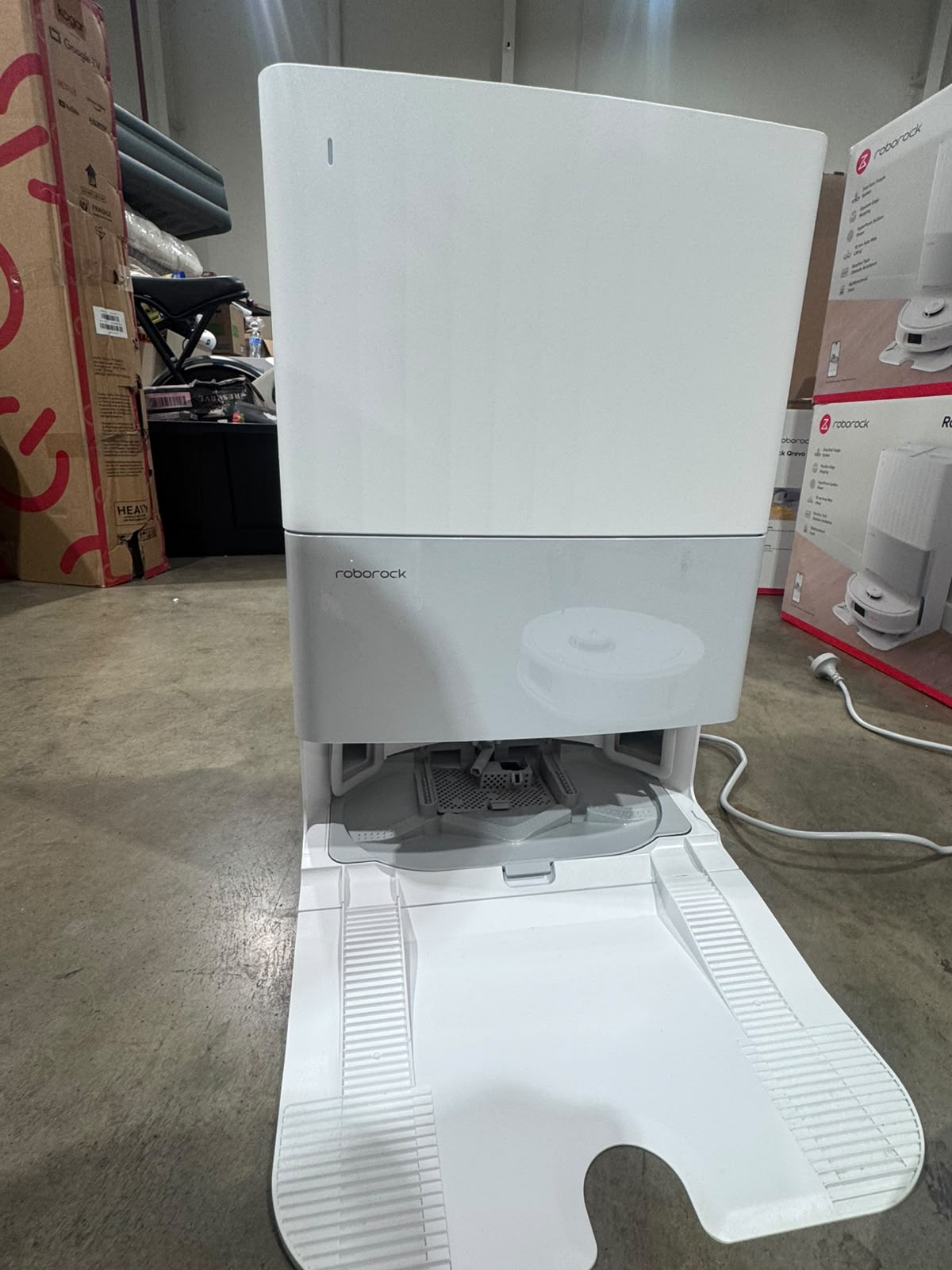 Roborock Qrevo C Robot Vacuum & Mop with Self Empty Dock- Good-Refurbished Roborock