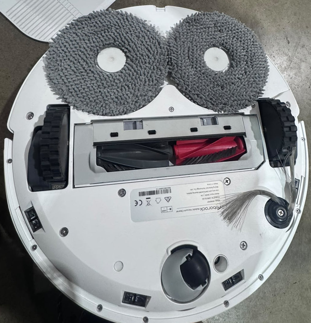 Roborock Qrevo C Robot Vacuum & Mop with Self Empty Dock- Good-Refurbished Roborock