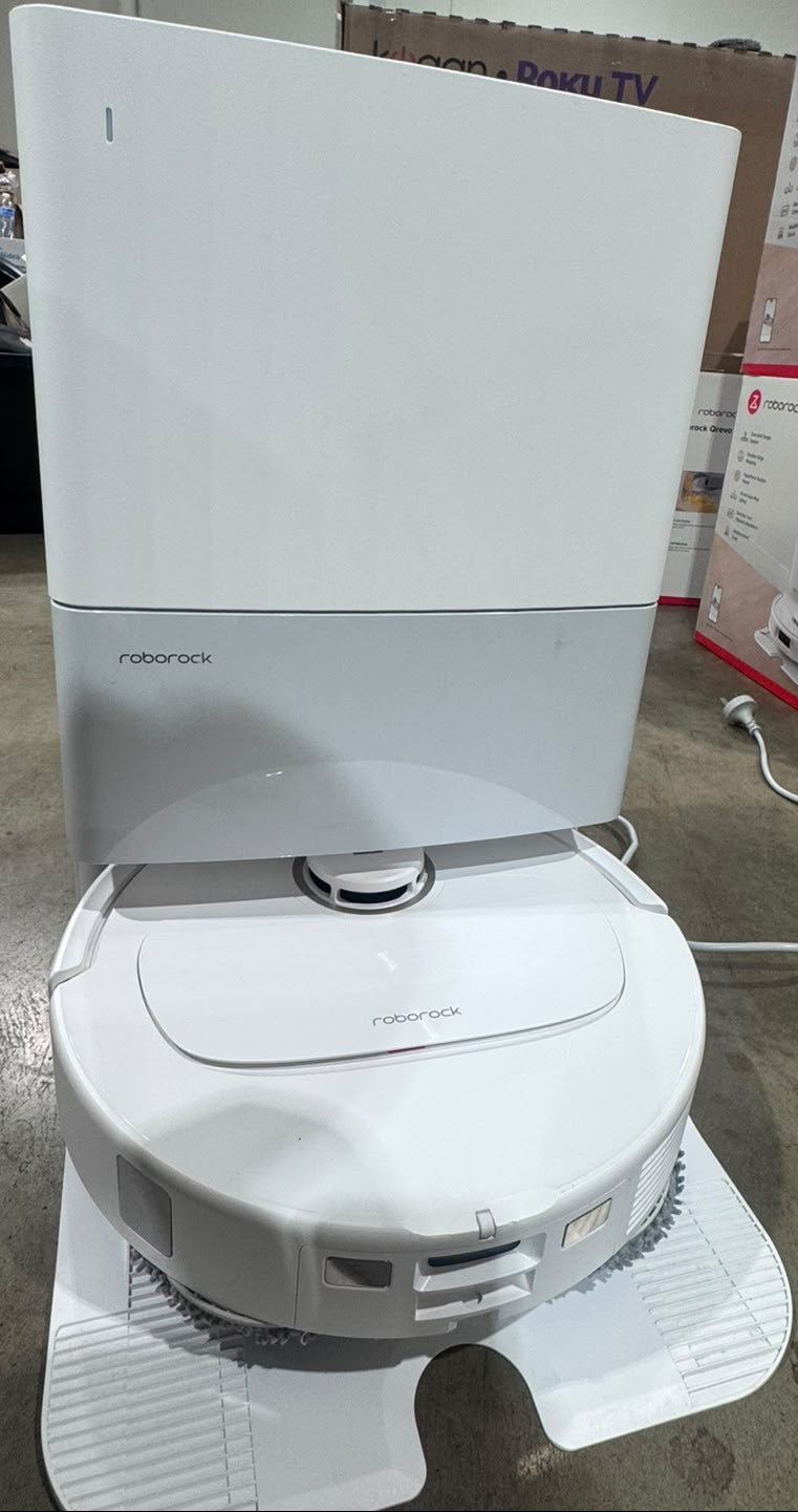 Roborock Qrevo C Robot Vacuum & Mop with Self Empty Dock- Good-Refurbished Roborock