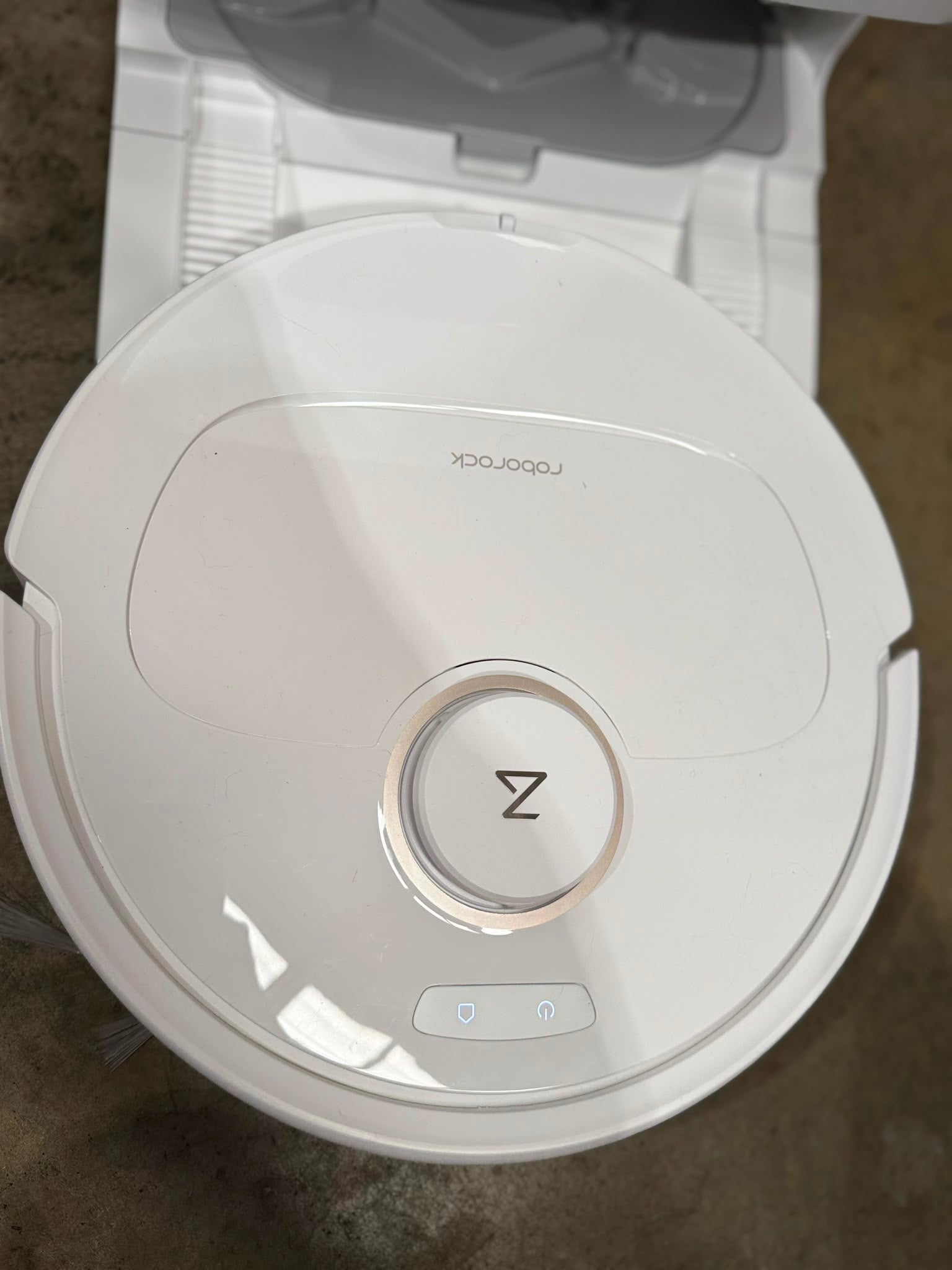 Roborock Qrevo C Robot Vacuum & Mop with Self-Empty Dock – Excellent Condition Roborock