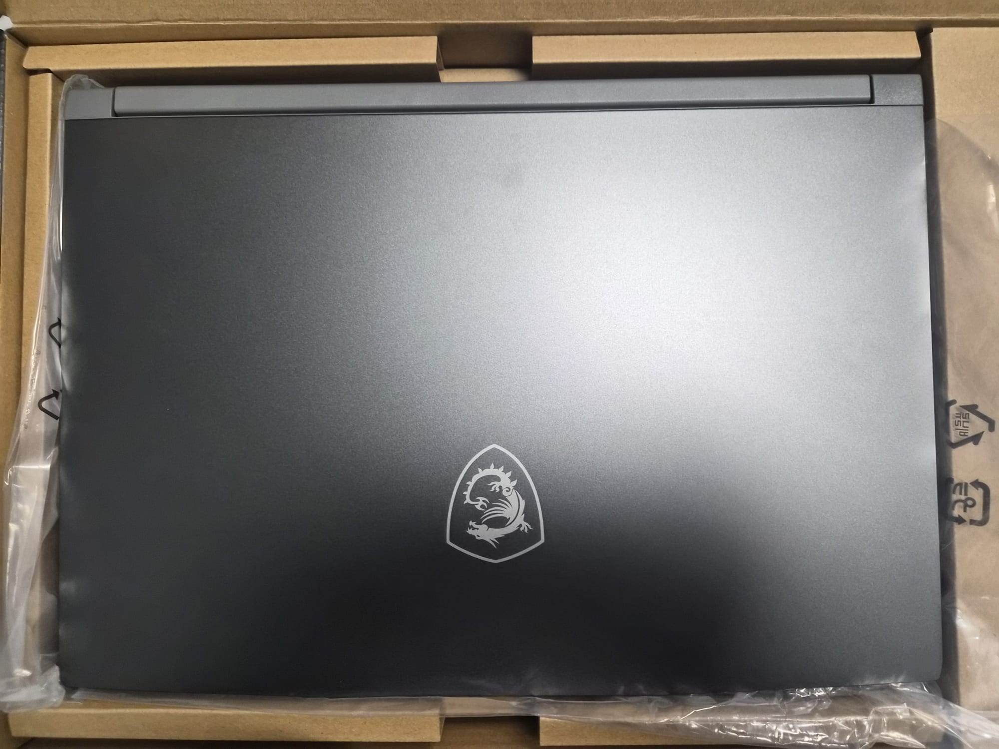 MSI Thin 15 B13UC-2443AU, 15" FHD 144Hz Gaming Laptop, Intel i5-13420H, 16GB DDR4, 512GB SSD, NVIDIA GeForce RTX 3050, Windows 11 Home, Cosmos Gray-As New Condition MSI