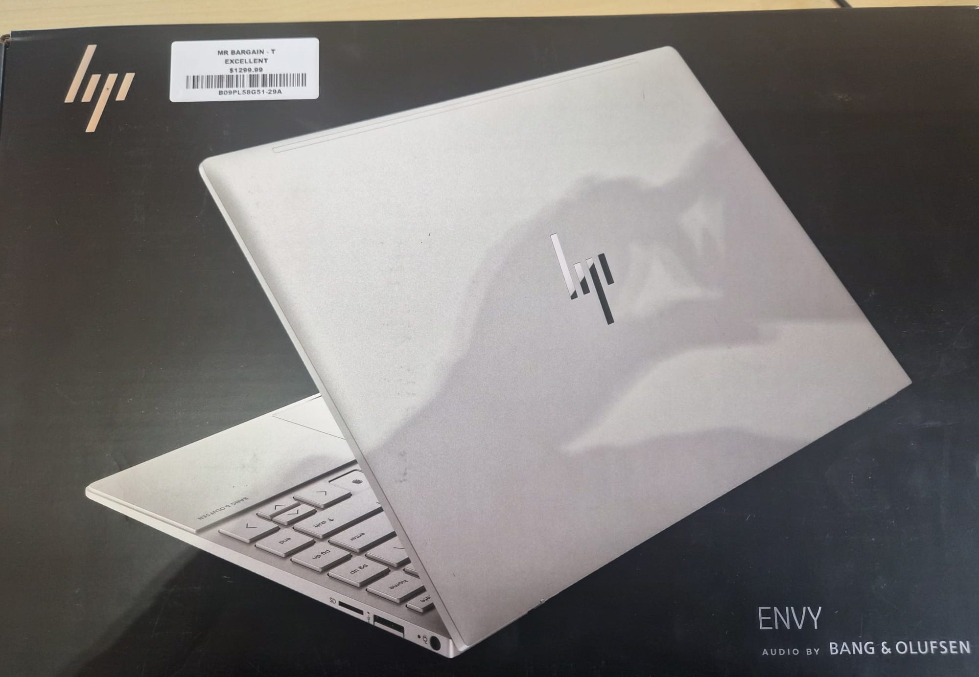 HP Envy 13.3" Laptop, Core i7-1165G7, 16GB RAM, 512GB SSD, Intel Iris Xe, FHD Brightview IPS 400 nits Narrow Border, Natural Silver - Fingerprint Reader (5S2J6PA) -  Excellent HP